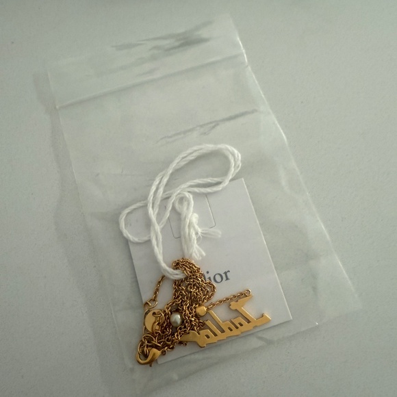 Dior JADOR Gold Finish Metal Necklace with Resin Pearl & Faux Diamond Designer - Picture 3 of 11